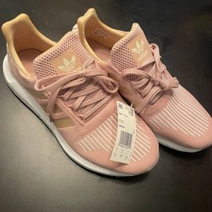 adidas Women's Swift Run Shoes